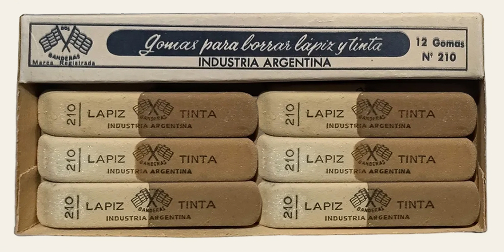 Estuche con 12 gomas de borrar Dos Bnderas.